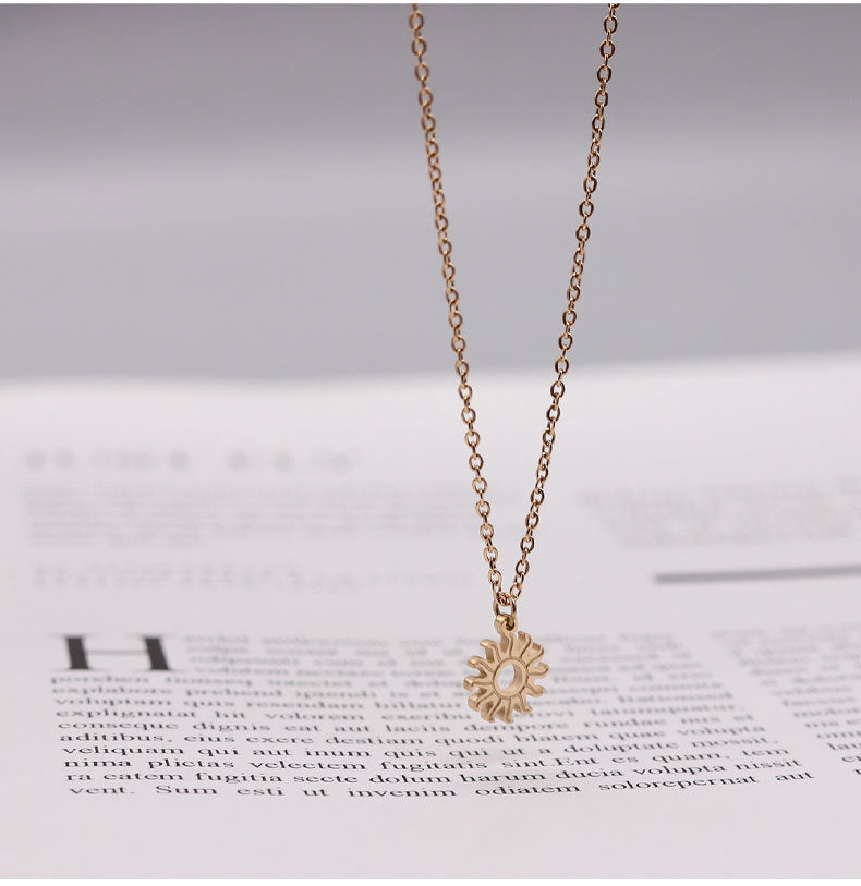 Simple New Style Retro Little Sun Necklace