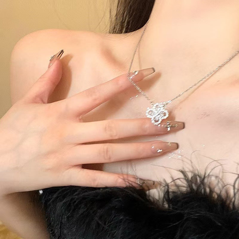 Sparkling Diamond Four-Leaf Clover Pendant Necklace