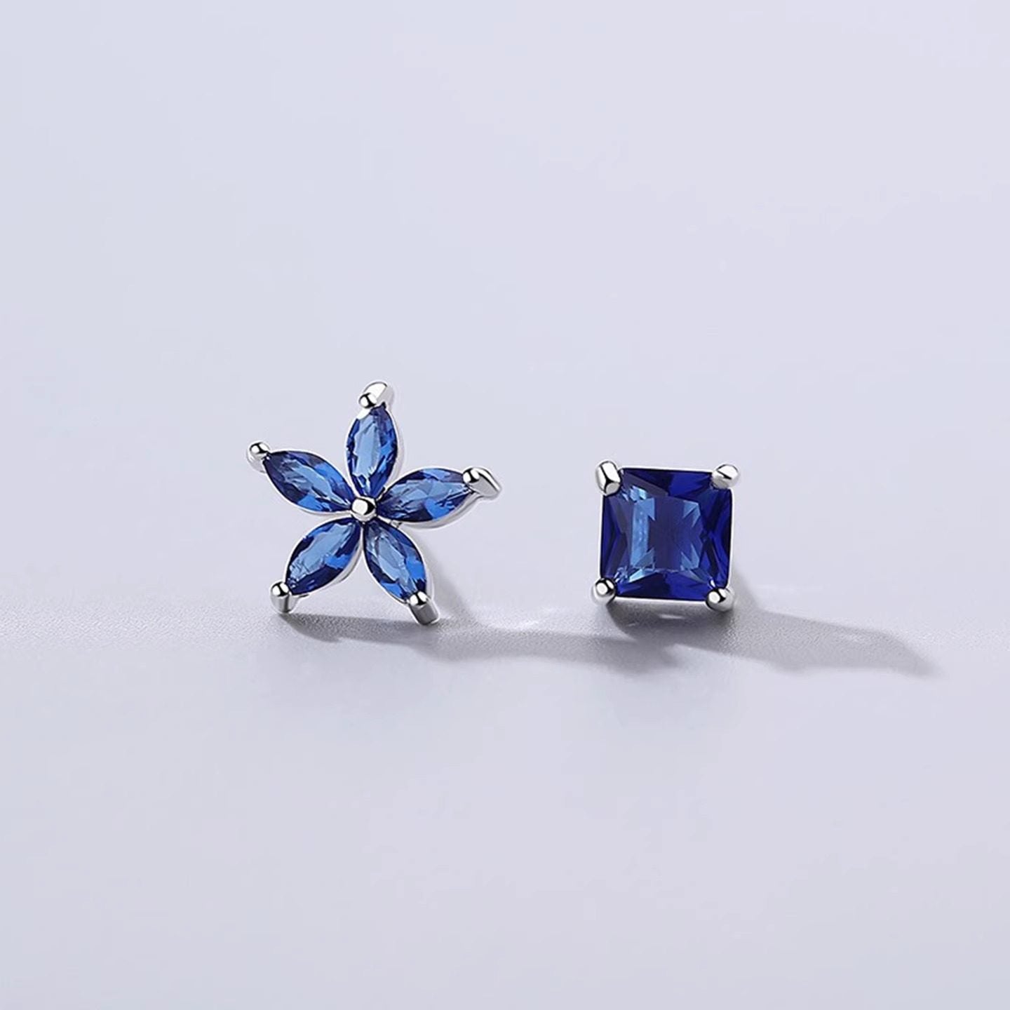 S925 Silver Needle Blue Rhinestone Flower Stud Earrings Simple And Elegant