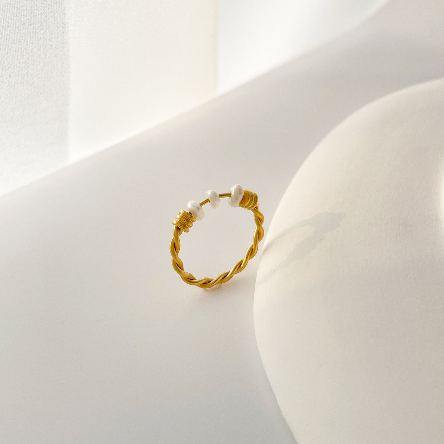 Pearl Round Bead Ring For Women
